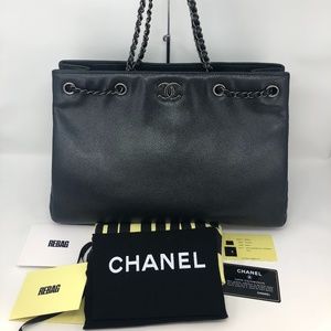 CHANEL Iridescent Black Caviar Ruthenium HW Tote